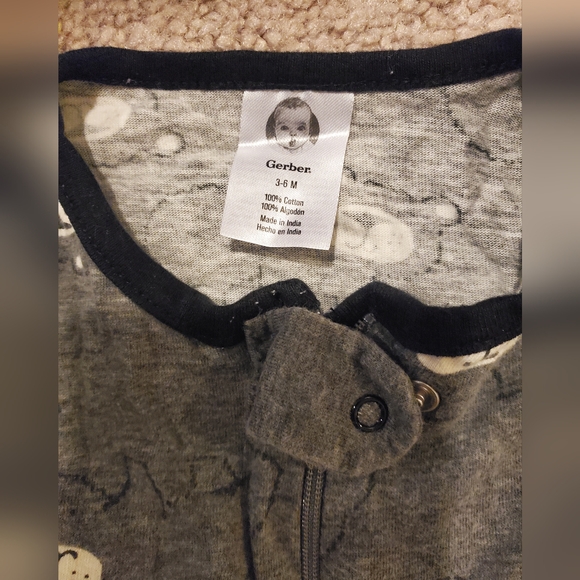 Baby Dino Onesies and Pajamas Set - Picture 2 of 3